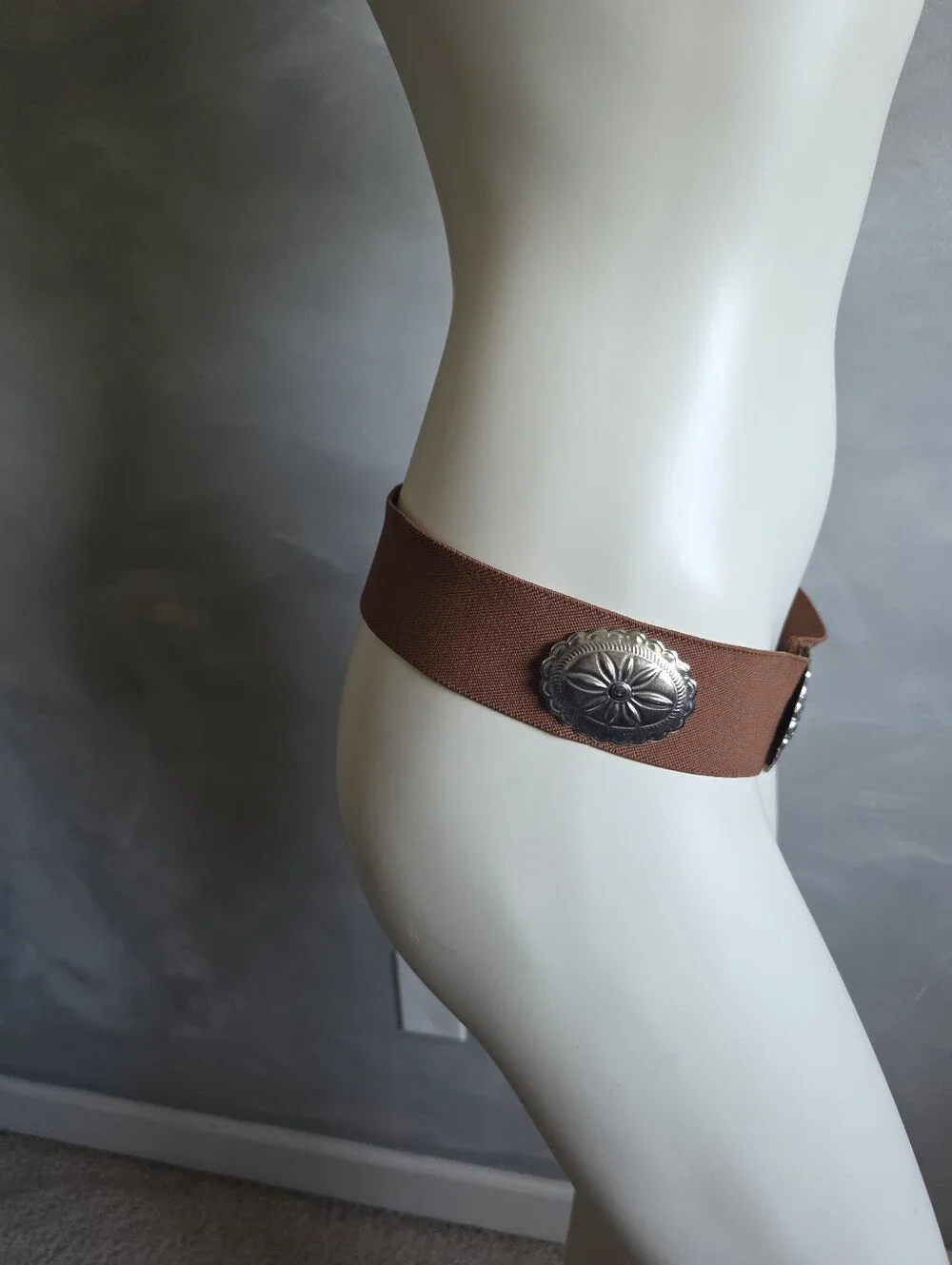 Western Style 5 Concho Tin Belt Brown Elastic Hook Eye Closure One Size